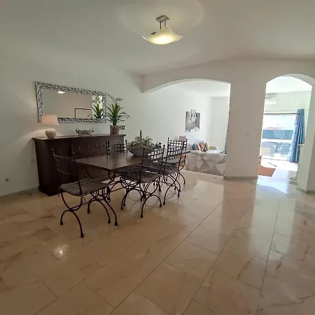 Magna Near The Strip With Bbq, Ac, Balcony, Parking, 4 Tvs And Free Wifi 阿尔布费拉