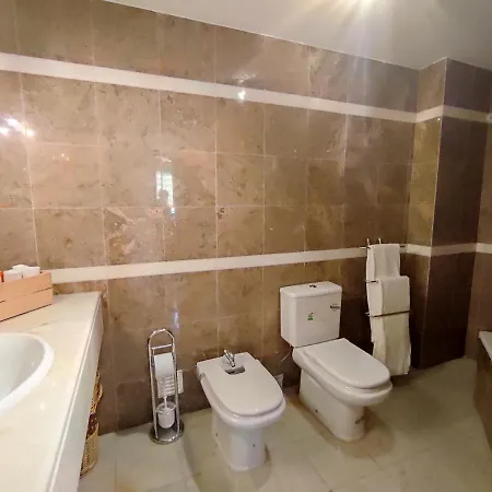 Magna Near The Strip With Bbq, Ac, Balcony, Parking, 4 Tvs And Free Wifi * Албуфейра