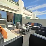 Villa Magna Near The Strip With Bbq, Ac, Balcony, Parking, 4 Tvs And Free Wifi *