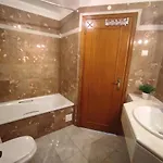Villa Magna Near The Strip With Bbq, Ac, Balcony, Parking, 4 Tvs And Free Wifi *